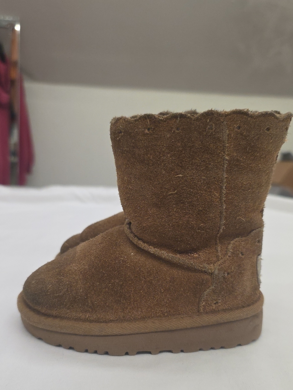 UGG Australia Fame Chestnut Suede Shearling Boots Toddler Size 6